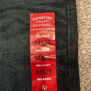 Mens New Levi Relaxed  Jeans  size 34x29